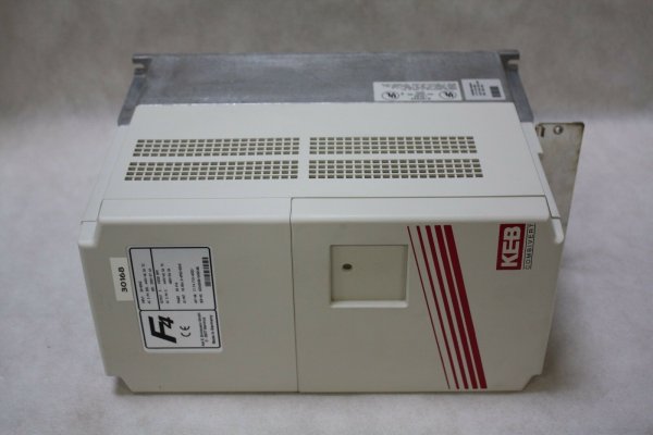 KEB Frequenzumrichter Typ 17.F4.F1G-4002