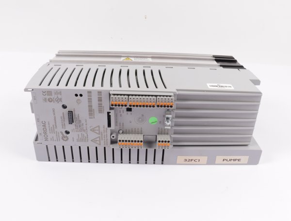 NORDAC Getriebebau Nord Frequenzumrichter 530E SK 530E-751-340-A 275620750 Version CAA2.1R2 #used