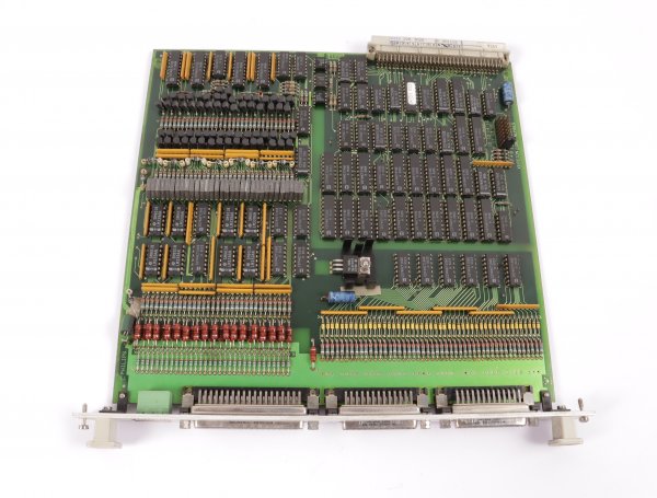 Philips INPUT OUT BOARD 30203 D1152 4022 228 3020 #used