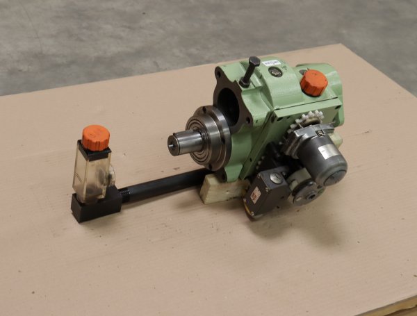 MAHO MH600 E2 Schaltgetriebe Getriebe #used