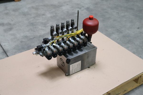 HaWe Hydraulikaggregat HC 3/5.1-AX 14 E/160- VB 11 FM-GGGH 5 H/52-1-N 24 aus Maho MH600 E2 #used
