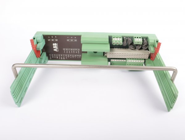 ABB 05SK Backplane 8002 528560  #used