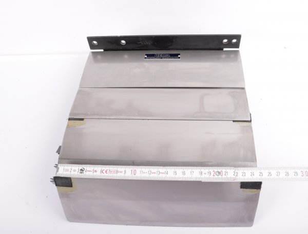 HEMA Gleitbahnschützer Z-Achse (vor/zurück) aus MAHO MH600 E2 #used