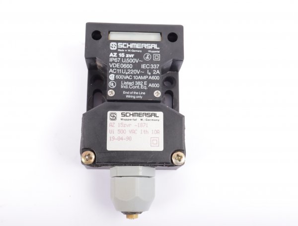 SCHMERSAL Sicherheitsschalter AZ 15 zvr #used