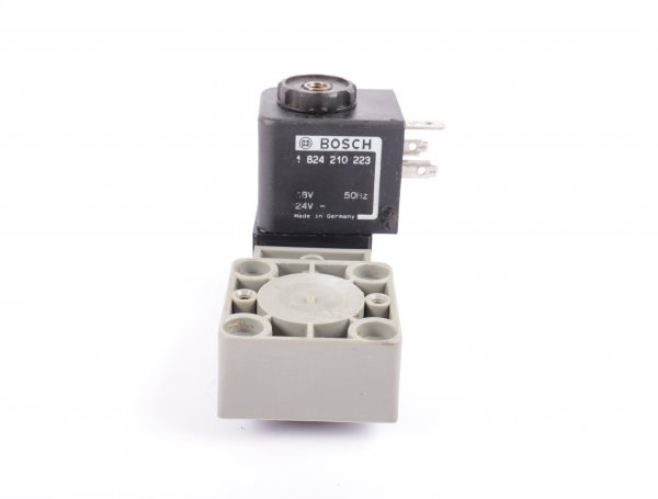 BOSCH Magnetspule 1 824 210 223 48V 50Hz #used