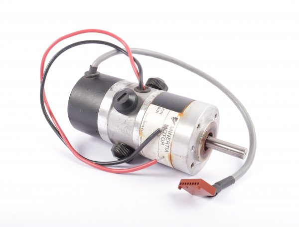 MINERTIA MOTOR R02SAKOE UTOPI-200SE YASKAWA ELECTRIC #used