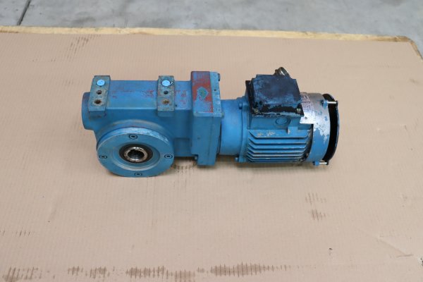 RENOLD Motor Getriebemotor Späneförderer BE5 7 1M 44 PI08284/100S aus Bridgeport VMC 1000/22 #used