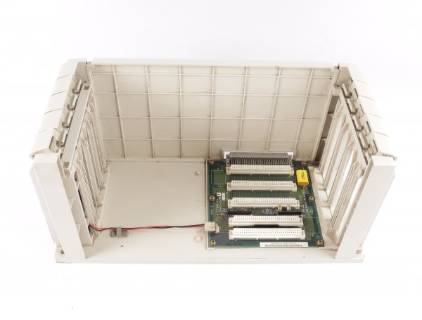Mitsubishi-Electric Rack Leergehäuse Numerical Control System FCA530MH aus DECKEL MAHO DC 50V #used
