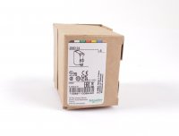 Schneider Electric Hilfsschalter ZBE102 Pckg. mit 5 Stck. #new open box