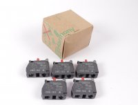 Schneider Electric Hilfsschalter ZBE102 Pckg. mit 5 Stck. #new open box