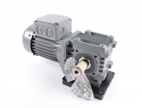 BAUER 3~ Getriebemotor BS06-82/D06LA4/MG 26444626-39 #used