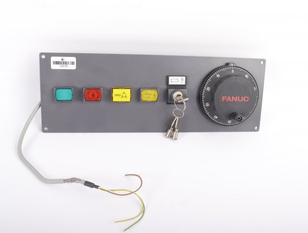FANUC Bedienfeld mit Manual Pulse Generator A860-0203-T001 #used