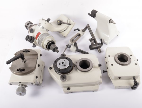 Konvolut Zubehör aus Kuhlmann Schleifmaschine Werkzeugschleifmaschine Universalschleifmaschine