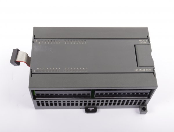 Siemens SIMATIC S7-200 digitale E/A EM 223 6ES7223-1BL22-0XA0 #used