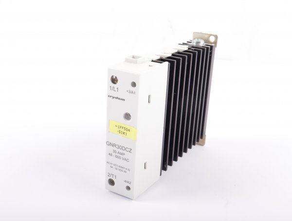 Crydom Halbleiterrelais GNR30DCZ Cooltech 30 AMP 48-600 VAC #used