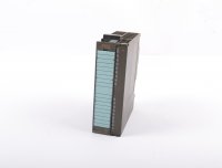 Siemens SIMATIC S7-300 Analogausgabe SM 332 6ES7332-5HB01-0AB0 #used