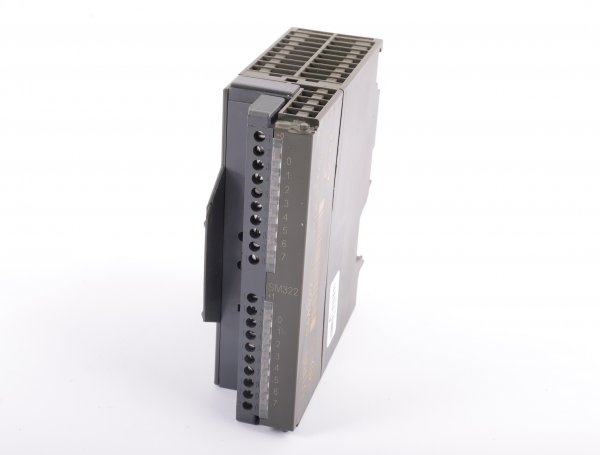 VIPA SM322 DO 16xRelais VIPA 322-1HH00 #used