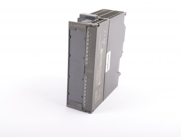 VIPA SM322 DO 16xRelais VIPA 322-1HH00 #used