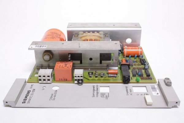 Siemens Simatic S5-105R 935-3LA11 Power supply