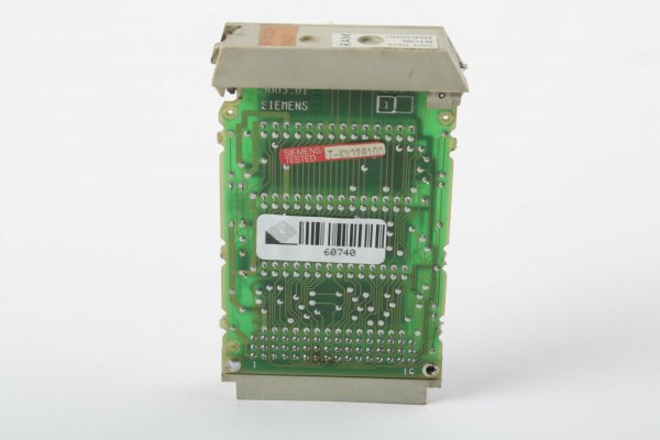 Siemens 6FX1123-6AL01 Sinumerik 3, 8, 850 PLC-SPEICHER 32 KB RAM #used