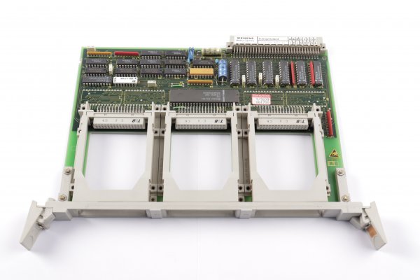 Siemens SINUMERIK 800 6FX1128-1BA00 Speichergrundbaugruppe ohne RAM 570 281 9001.03 gebraucht