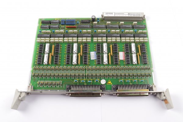 Siemens SINUMERIK 800/ACR20 6FX1125-7BA01 Eingabe-Baugruppe Digital 64 Eing. 570 257 9101.00 gebraucht