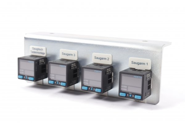 4 FESTO Drucksensoren mit Halteplatte SPAB-B2R-G18-2P-M8 553146 E9 gebraucht