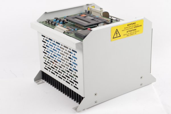 Getriebebau NORD Frequenzumrichter NORDAC SK1900/3 76019005/92376 1,9kVA  gebraucht